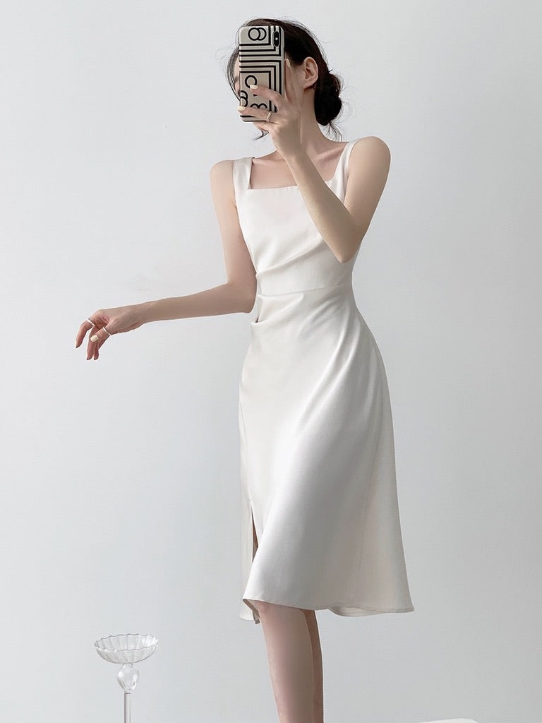 Tailored Sleeveless Slit Mid Dress in White