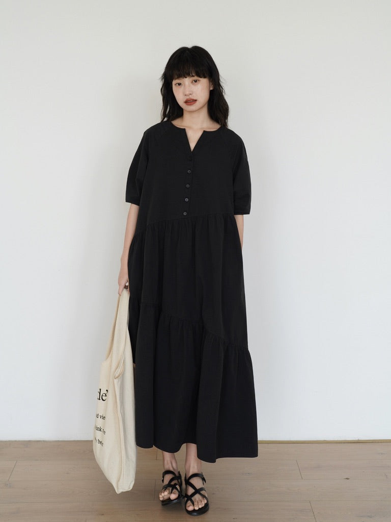 Relaxed Pocket Maxi Dress in Black