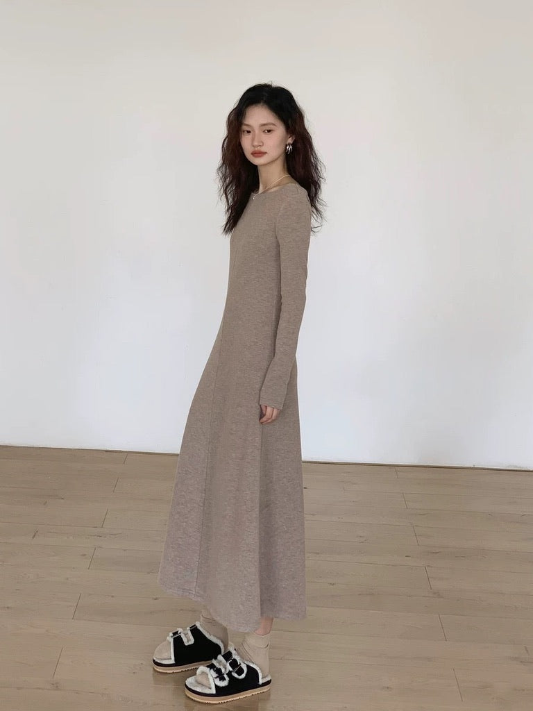 Long Sleeve Knit Maxi Dress in Oat