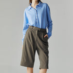 Load image into Gallery viewer, Elen Tailored Bermudas in Olive
