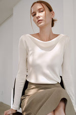 Load image into Gallery viewer, Korean Shush Boatneck Blouse in Cream
