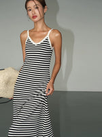 Load image into Gallery viewer, Striped Scallop Knit Dress in Black/White
