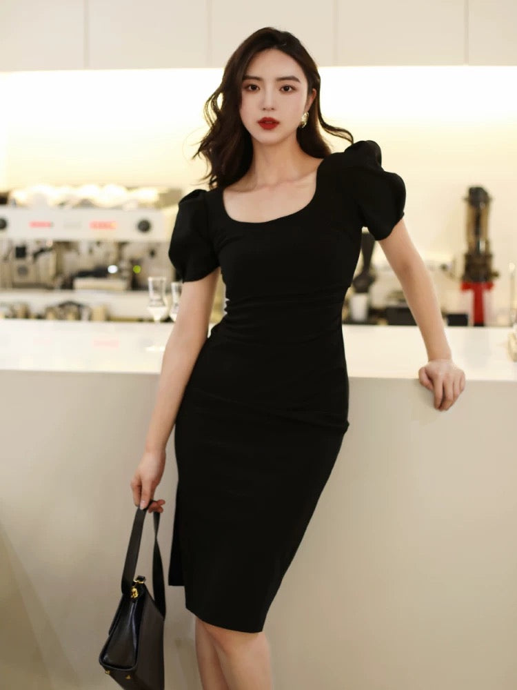 Puff Sleeve Stretch Shift Dress in Black