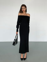 Load image into Gallery viewer, Knitted H-line Slit Skirt in Black
