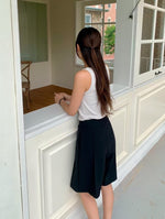 Load image into Gallery viewer, Korean Hidden Waistband Culotte Shorts in Black
