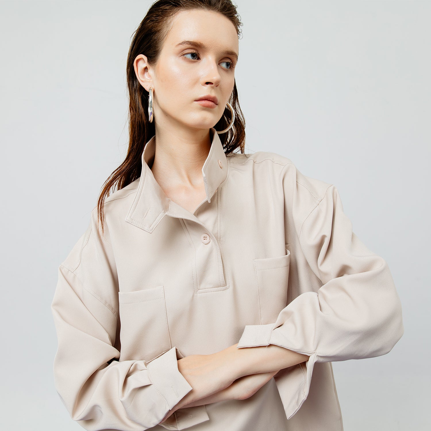 Gwen Turtleneck Top in Creme