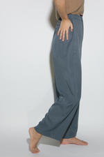 Load image into Gallery viewer, Japanese Twill Pants in Stone Blue
