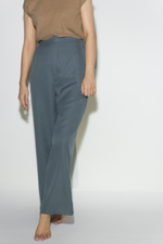 Load image into Gallery viewer, Japanese Twill Pants in Stone Blue
