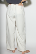 Load image into Gallery viewer, Twill Crease Pants in White
