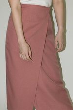 Load image into Gallery viewer, Japanese Twill Pocket Wrap Skirt in Coral
