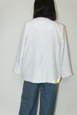 Load image into Gallery viewer, Japanese Twill Tailored Blazer in White
