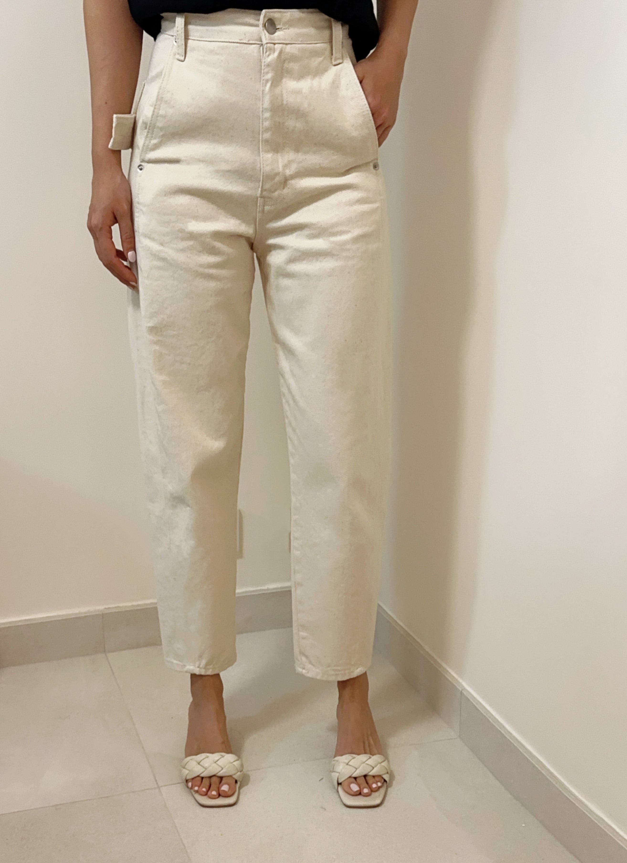 Korean Twill Tapered Jeans in Cream