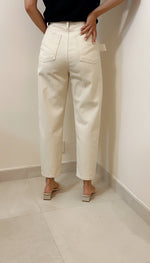 Load image into Gallery viewer, Korean Twill Barrel Jeans in Cream
