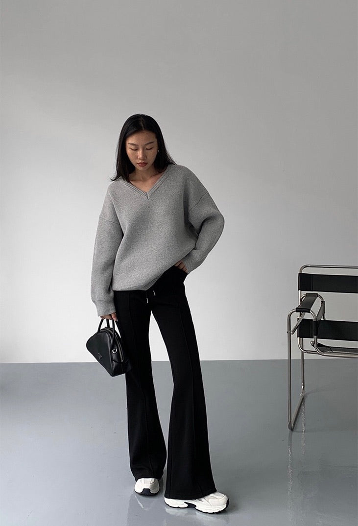 Oversized Pique V Knit Sweater in Grey