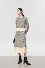 Load image into Gallery viewer, Knitted Geometric Flare Midi Skirt in Print
