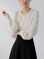 Load image into Gallery viewer, Pankou Button Long Sleeve Blouse in Cream
