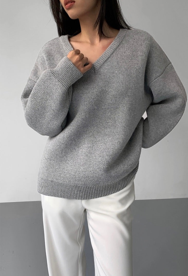 Oversized Pique V Knit Sweater in Grey