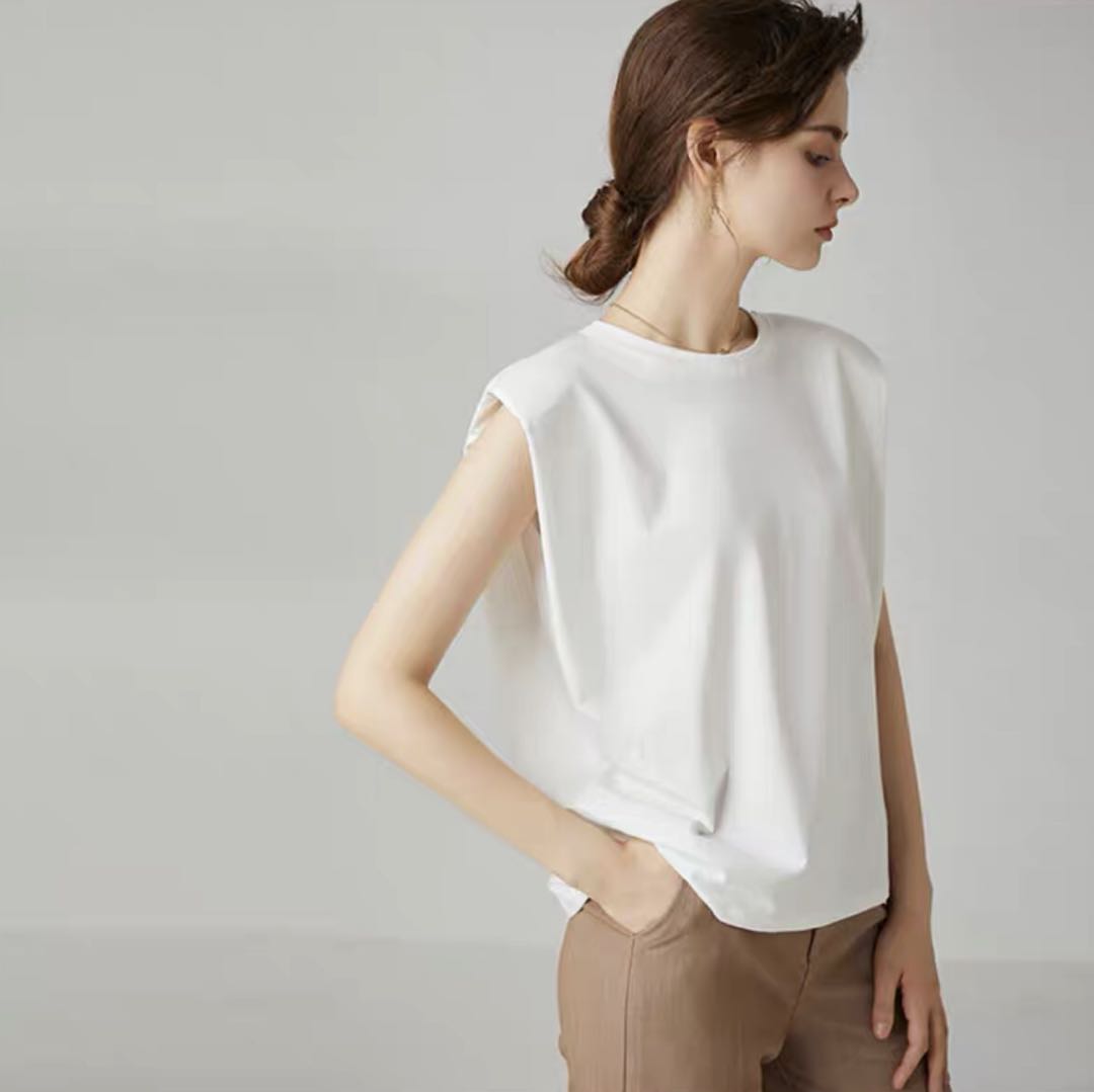 [Cool-Tech] Padded Boxy Shoulder Tee [2 Colours]