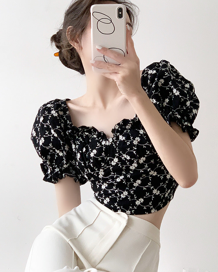 2-Way Embroidered Floral Puff Sleeve Blouse