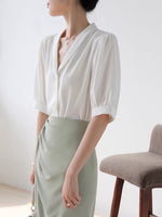 Load image into Gallery viewer, Vintage Blouson Mid Sleeve Blouse in White
