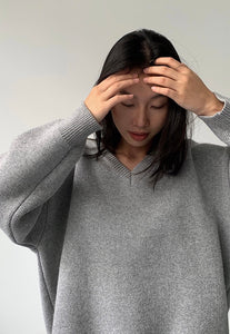 Oversized Pique V Knit Sweater in Grey
