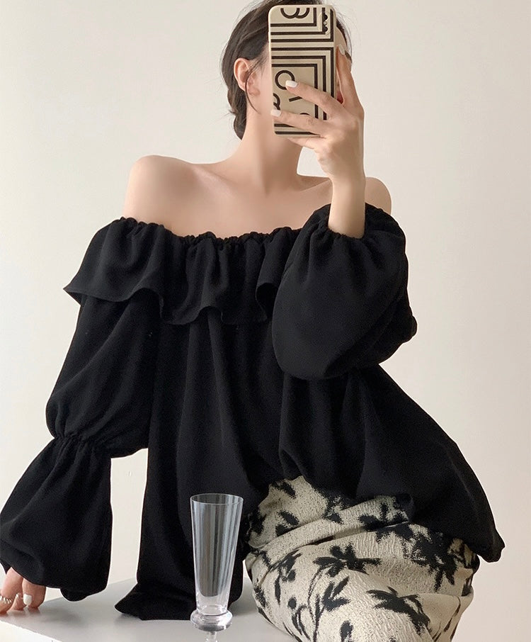 Off Shoulder Bubble Gathered Top in Black