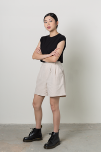 Linen Blend Pleated Shorts in Ecru