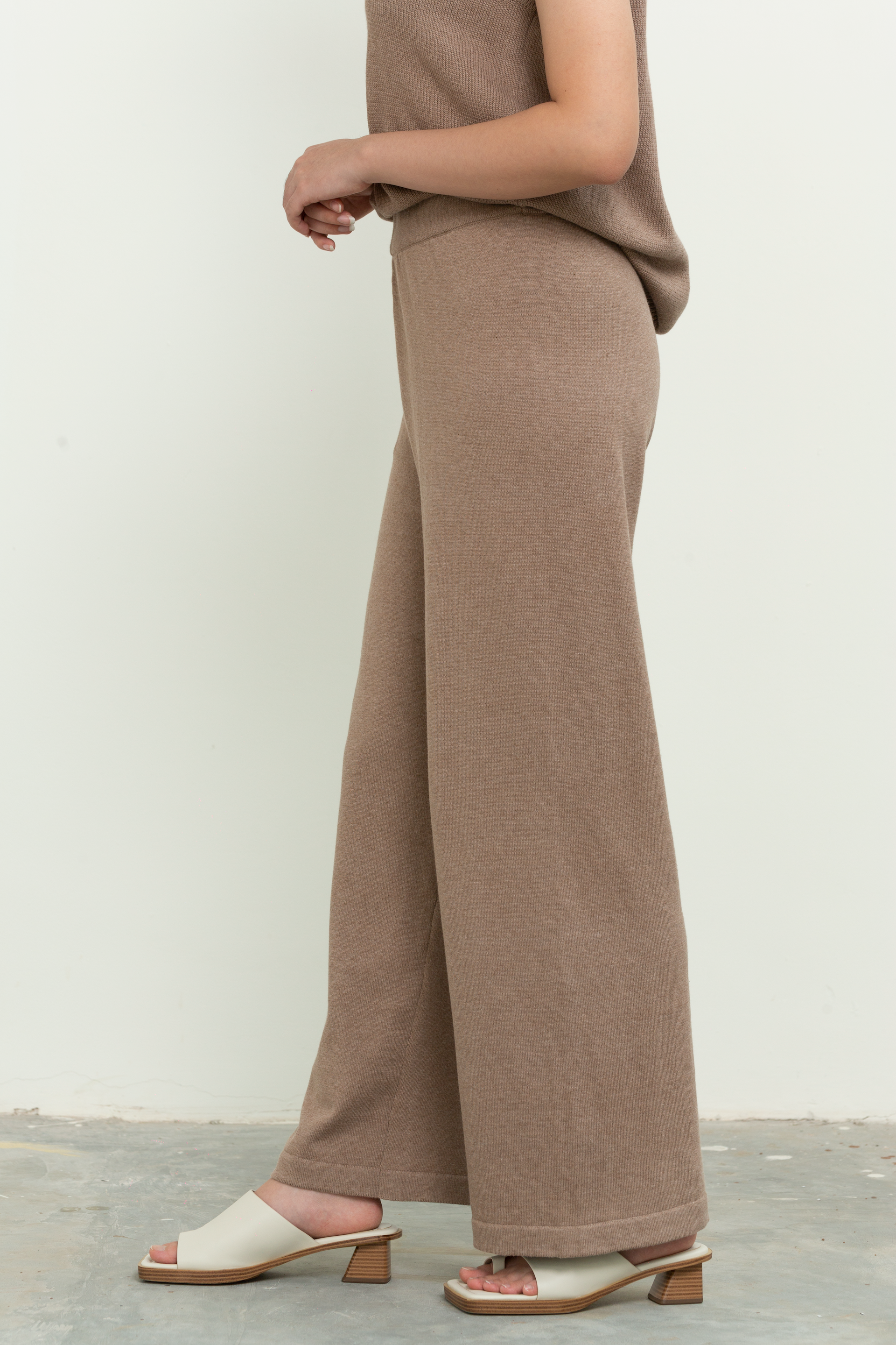 Knit Long Pants in Brown