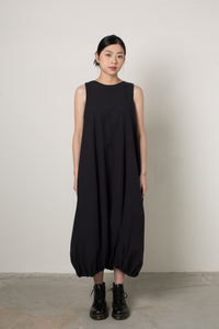 Linen Blend Sleeveless Puff Dress in Black