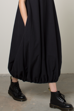Load image into Gallery viewer, Linen Blend Sleeveless Puff Dress in Black
