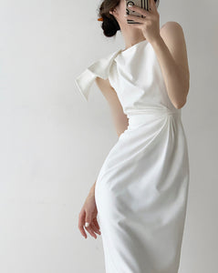 Kariss Gathered Bow Shift Dress in White