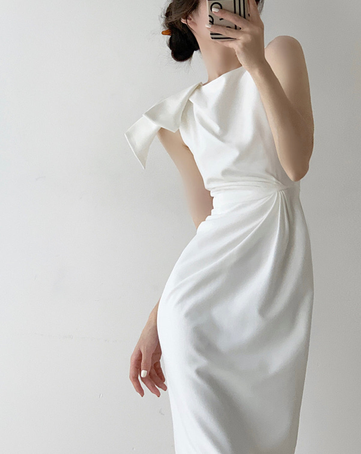 [Ready Stock] Kariss White Gathered Bow Shift Dress