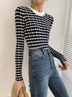Load image into Gallery viewer, Wavy Long Sleeved Top- Navy

