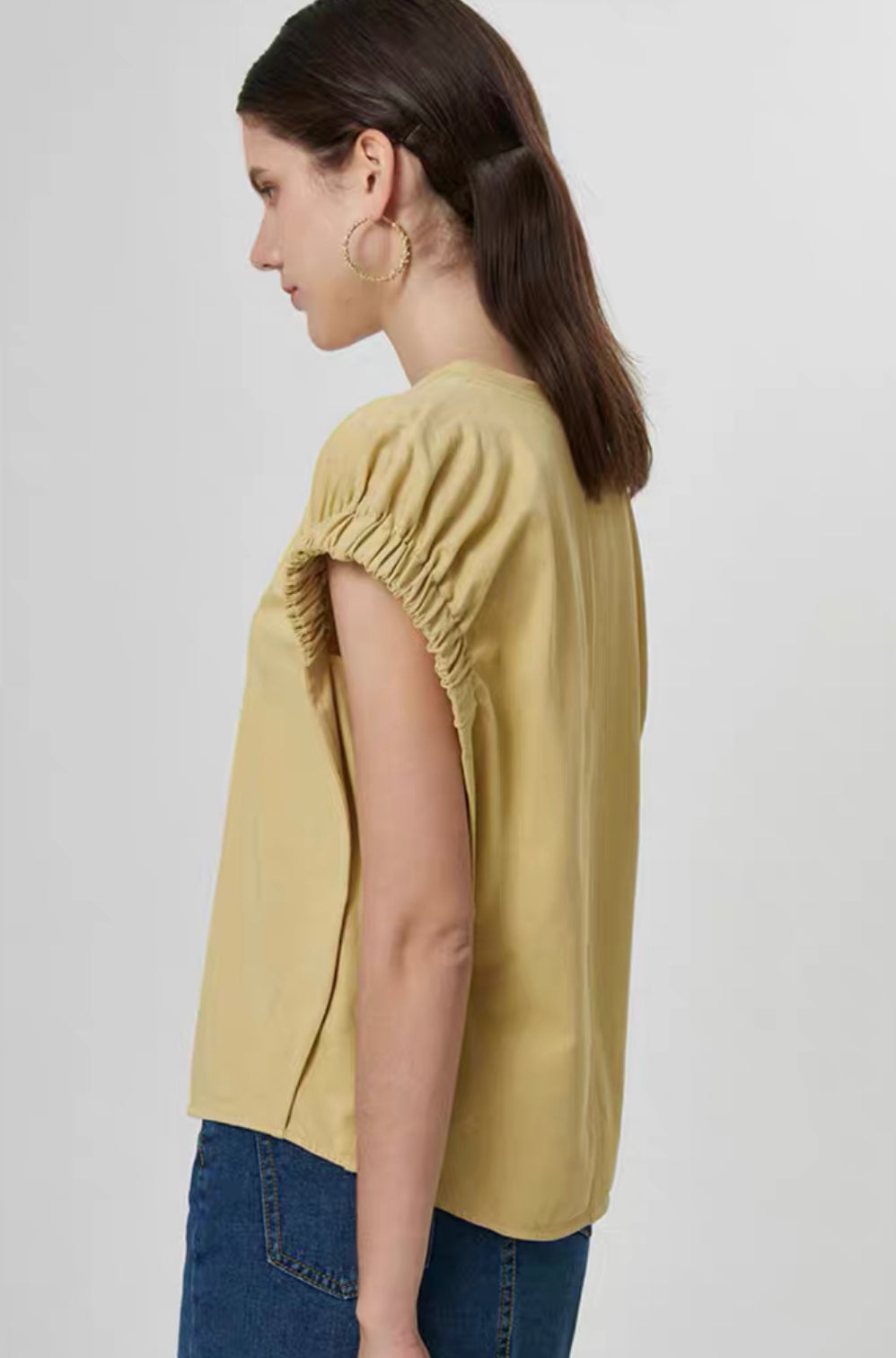 [Cool Tech] Gathered Sleeve Top in Yellow