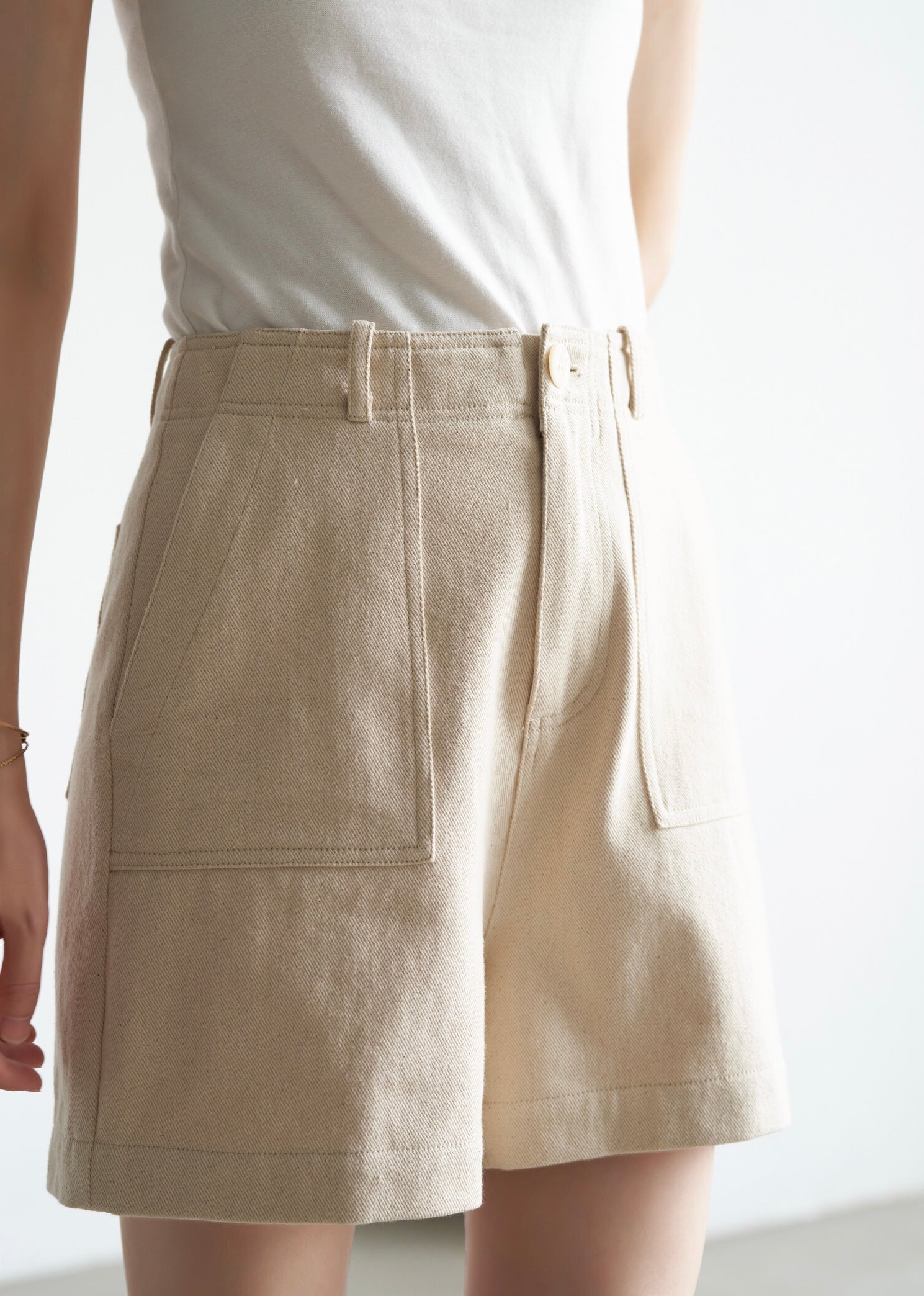 Wide Leg Pocket Denim Shorts in Cream