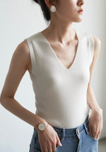 Load image into Gallery viewer, Tencel V Tank Top in White

