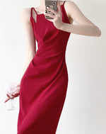 Load image into Gallery viewer, Quartz Gathered Slit Dress in Red
