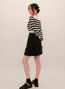 Gigi Mini Slit Skirt in Black