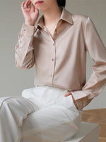 Load image into Gallery viewer, Classic Long Sleeve Shirt in Champagne
