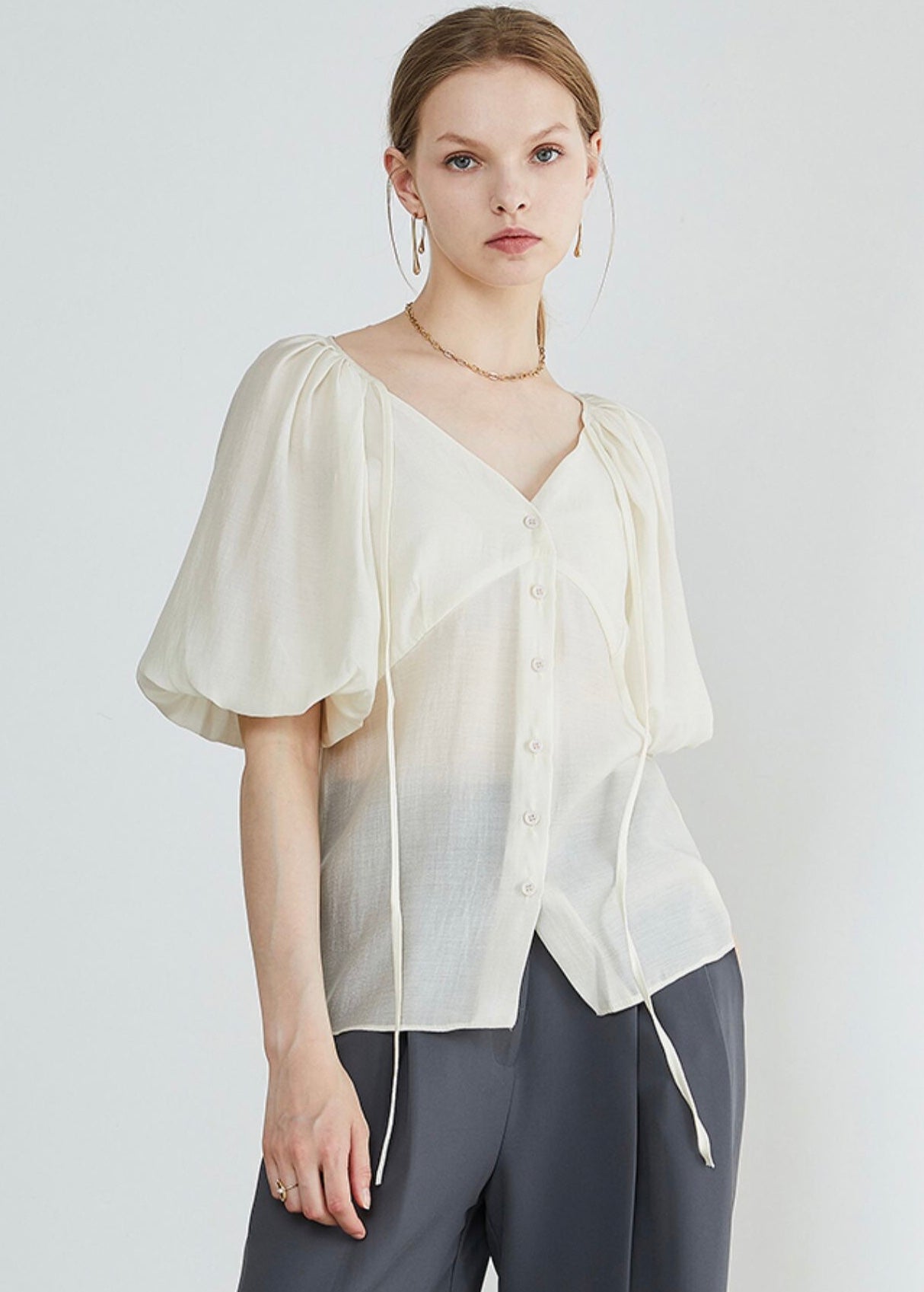 Tencel Blend Sheer Blouson Button Blouse in Cream