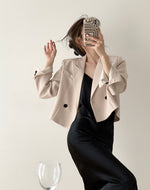 Load image into Gallery viewer, Mayer Contrast Button Cropped Blazer - Cream
