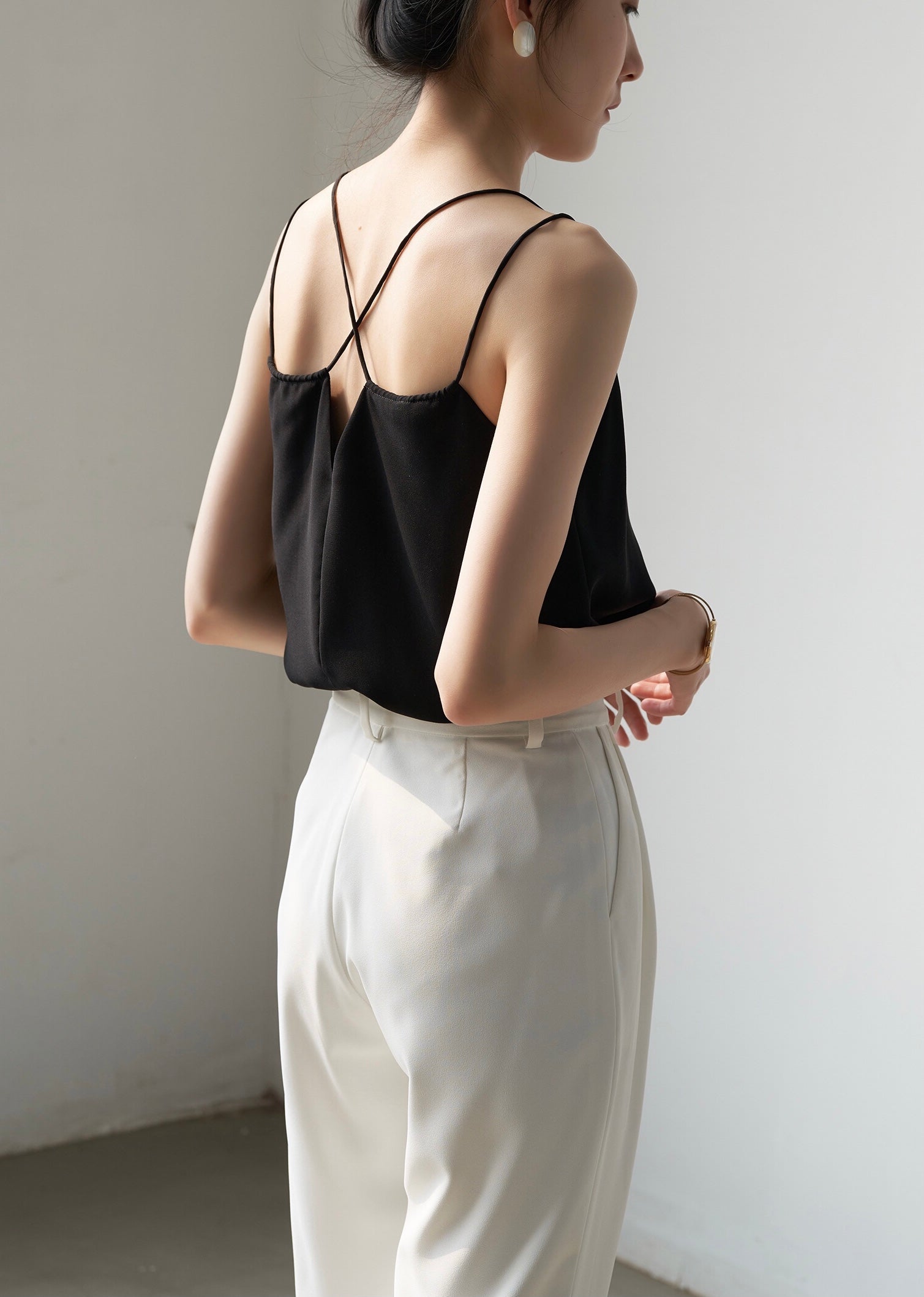 Double Strap Cross Back Camisole in Black – LEXI + LOU