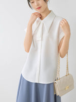 Load image into Gallery viewer, Pointed Collar Short Sleeve Blouse in White
