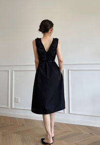 Esplanade Gathered Sleeveless Midi Dress in Black